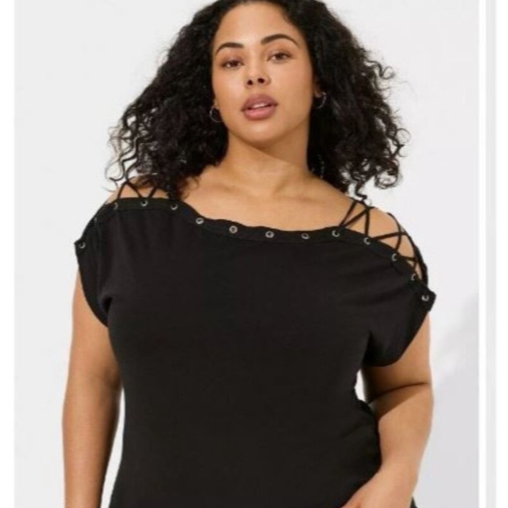 NWT Torrid Black Heritage Jersey Lace Up Dolman Top Shirt Black 00 M/L 10